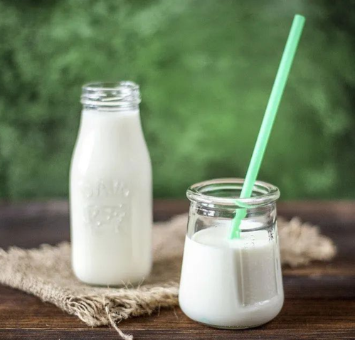 【科普营养】牛奶篇——牛奶应该选哪种？